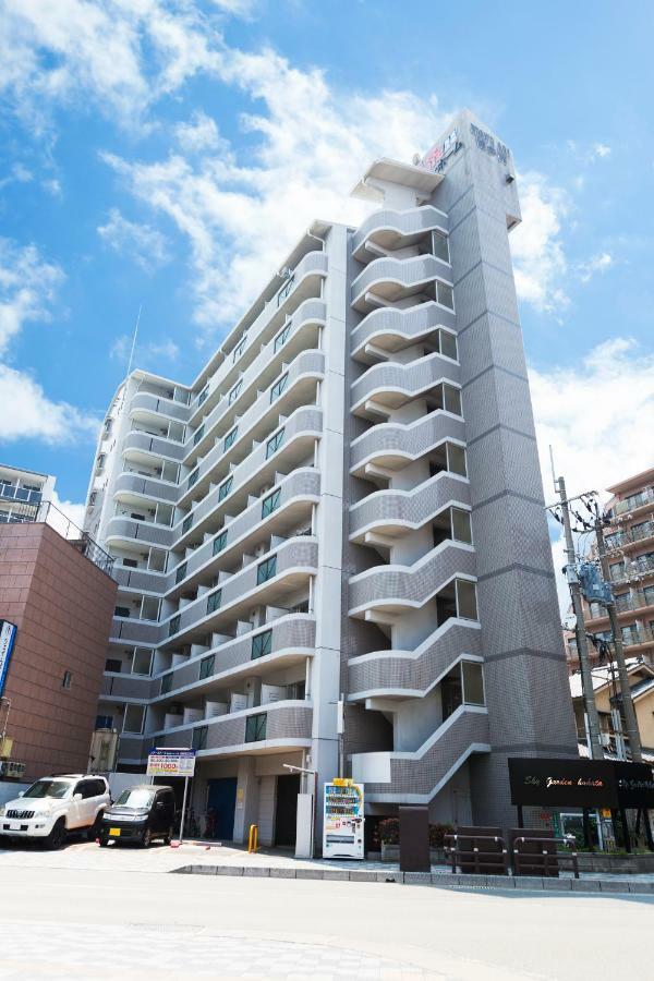 Апарт отель Sky Garden Hakata Фукуока Экстерьер фото